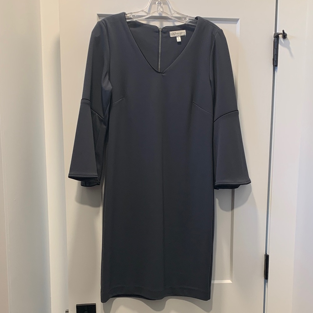 Neiman Marcus Gray Bell Sleeve Dress - size 6